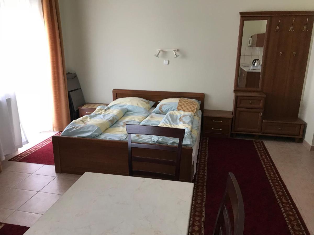 Bed and Breakfast Izabella Panzio Hajdúszoboszló Exteriér fotografie