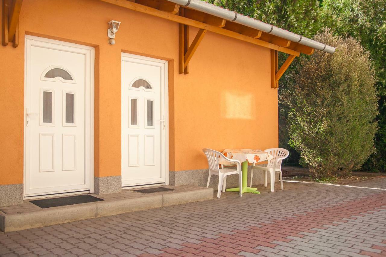 Bed and Breakfast Izabella Panzio Hajdúszoboszló Exteriér fotografie